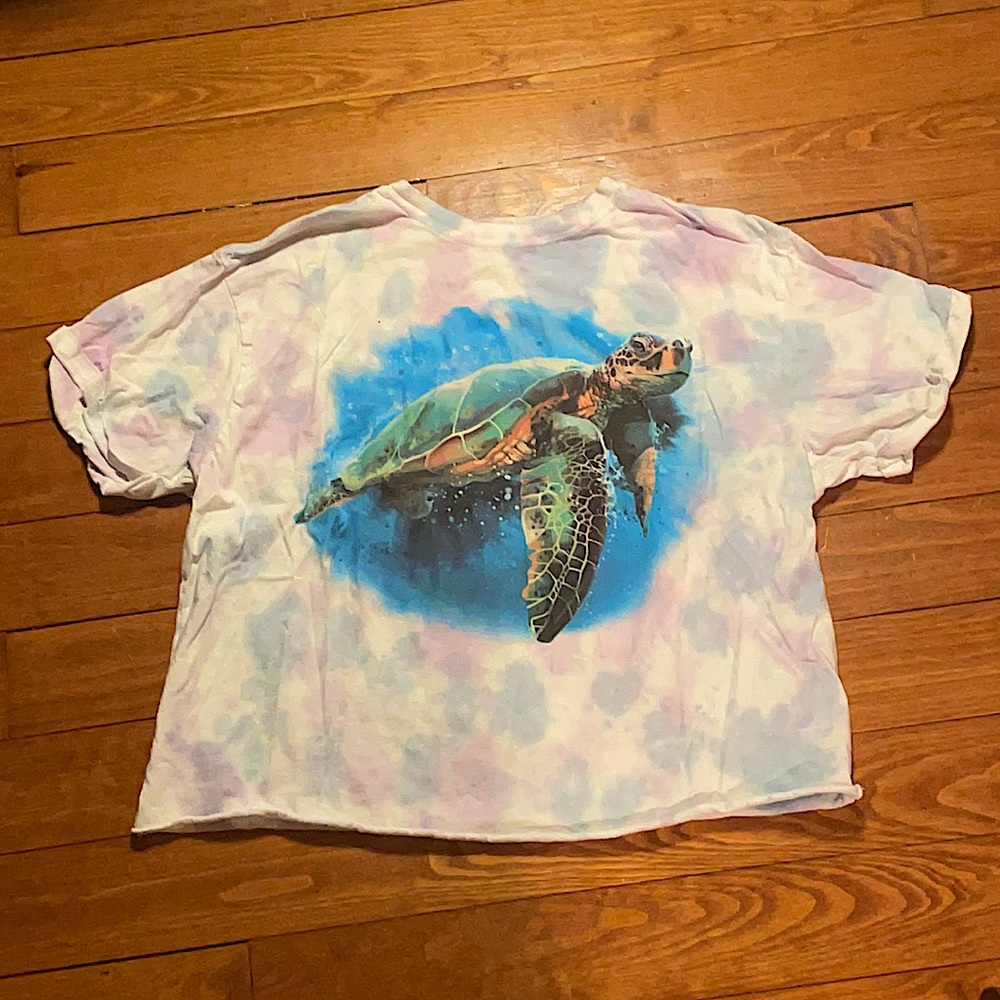 Tie-Dye Turtle t-shirt